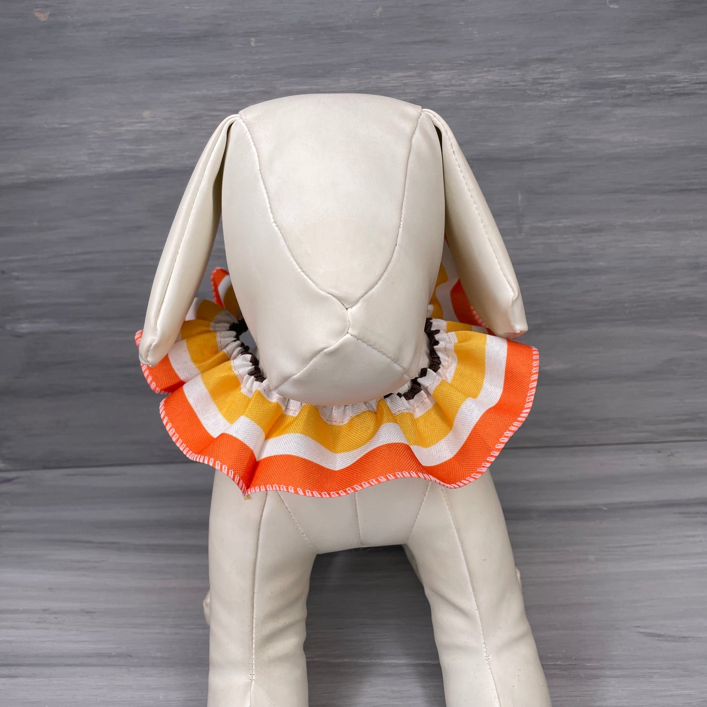 Harvest Hound - 4 Fancy Frills - Medium