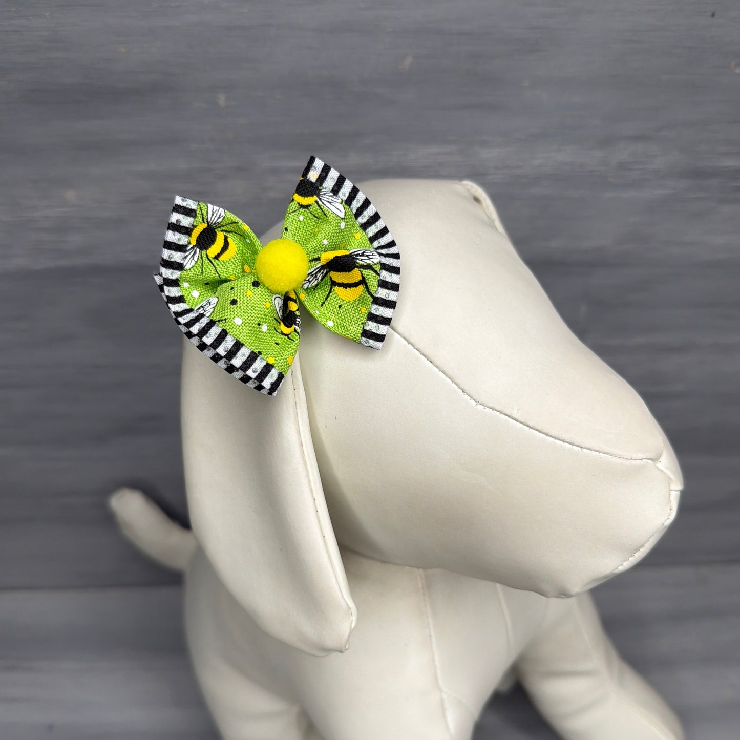 Honey Bee - Topsy Turvy - 12 Medium Bows