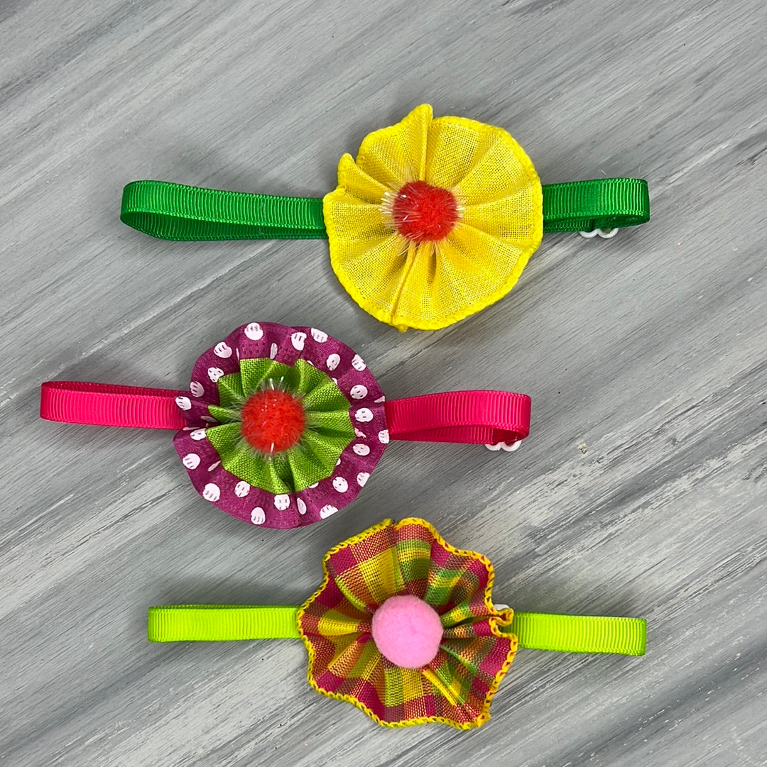 Bright - 9 Ruffled Pom Neckwear