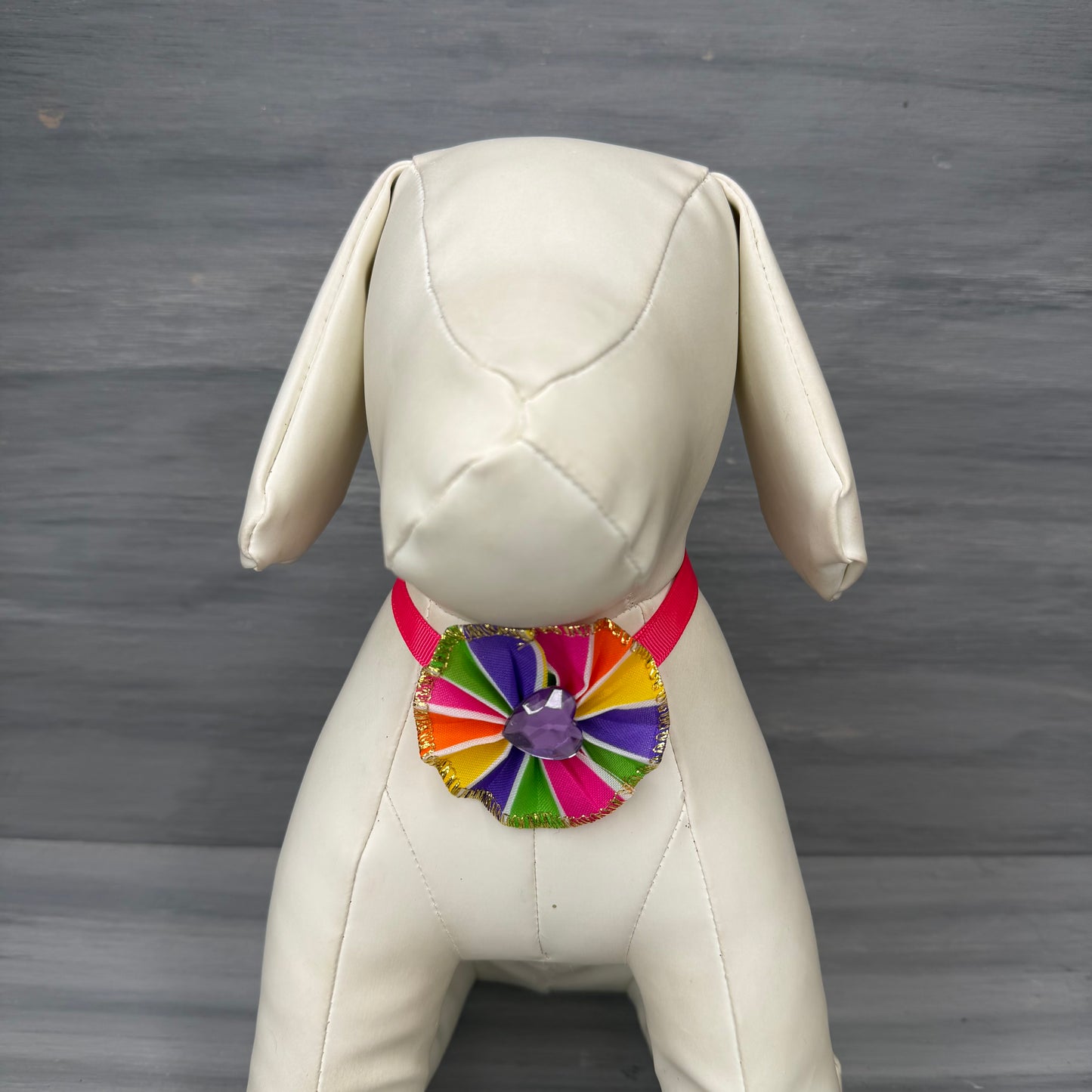 Love Pop - 9 Ruffled Pom Neckwear