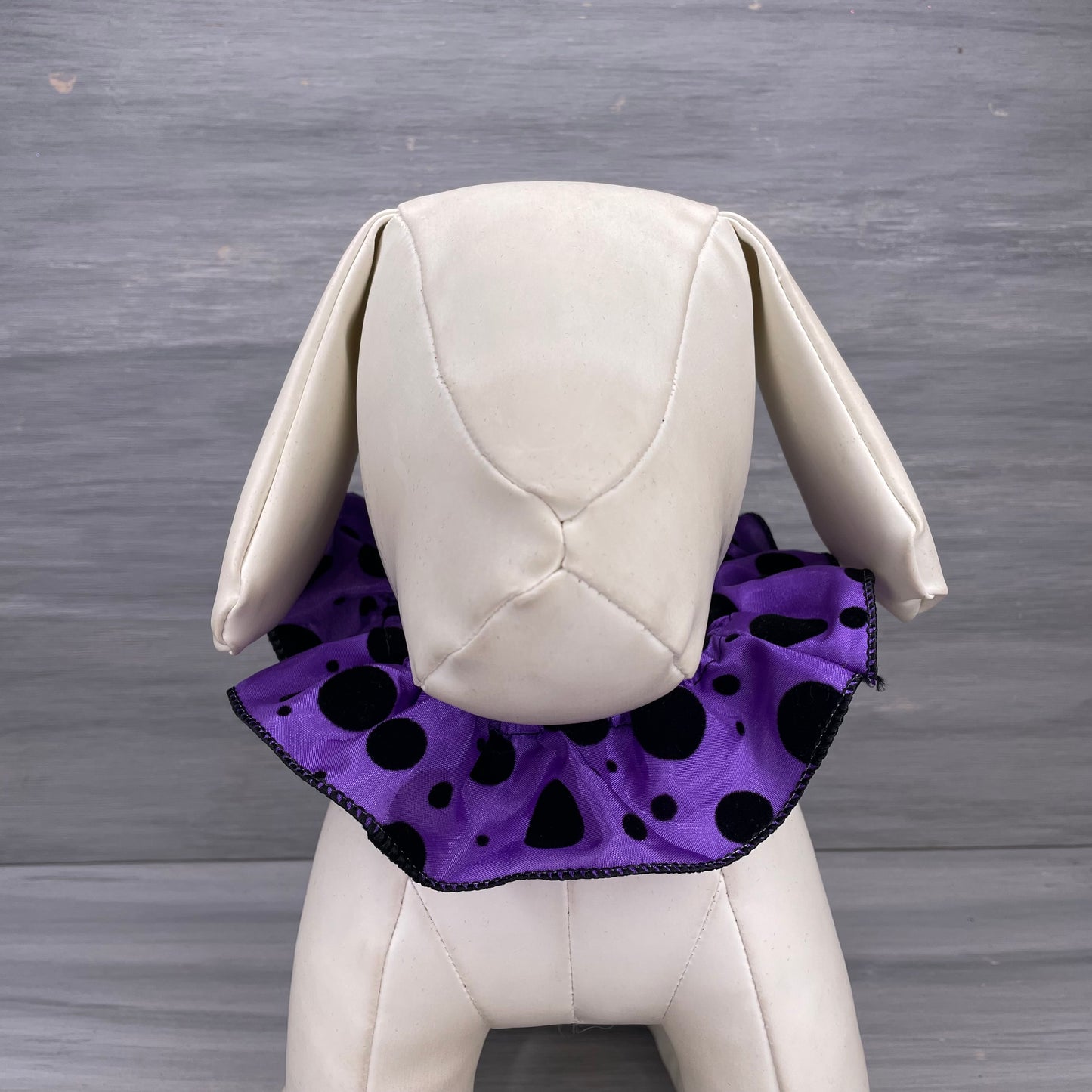 Spooky Pop - 4 Fancy Frills - Small