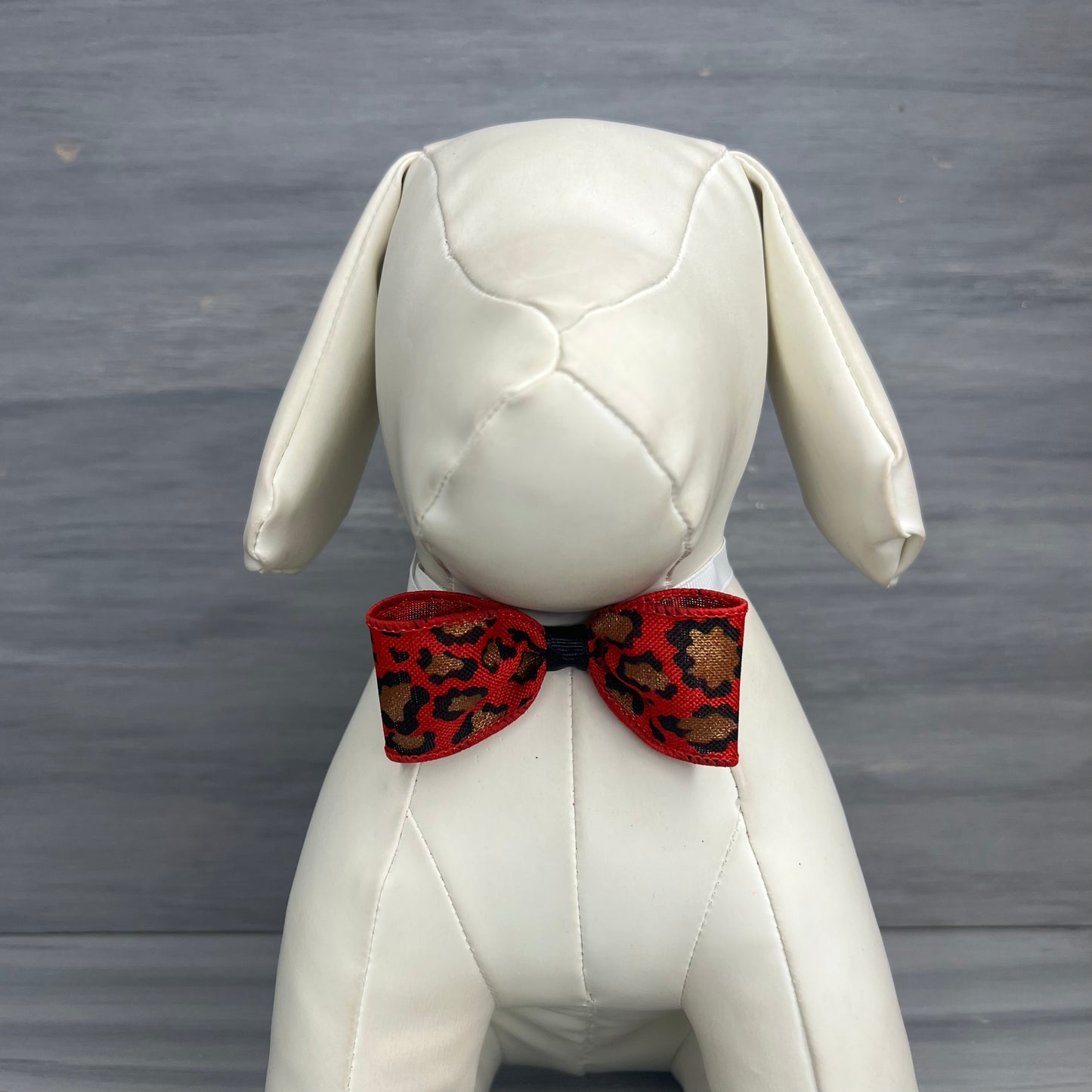 Safari - 8 Adjustable Bow Tie Neckwear