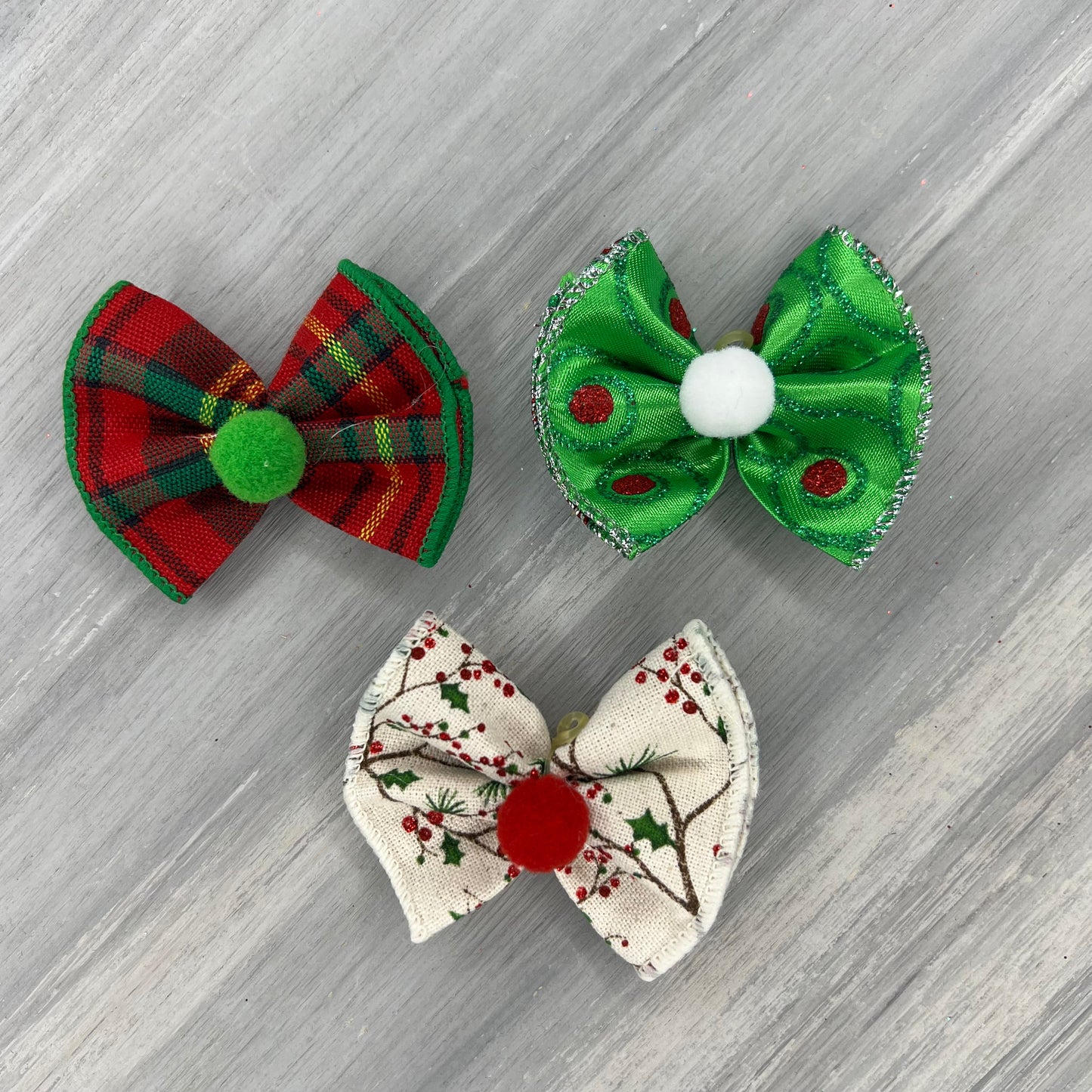 Holly - Topsy Turvy - 12 Medium Bows
