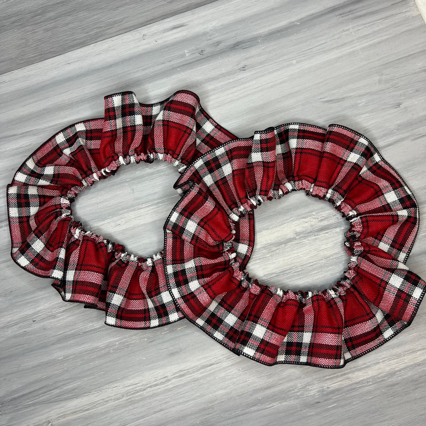 Fuzzy Flannel - 2 Fancy Frills - Large