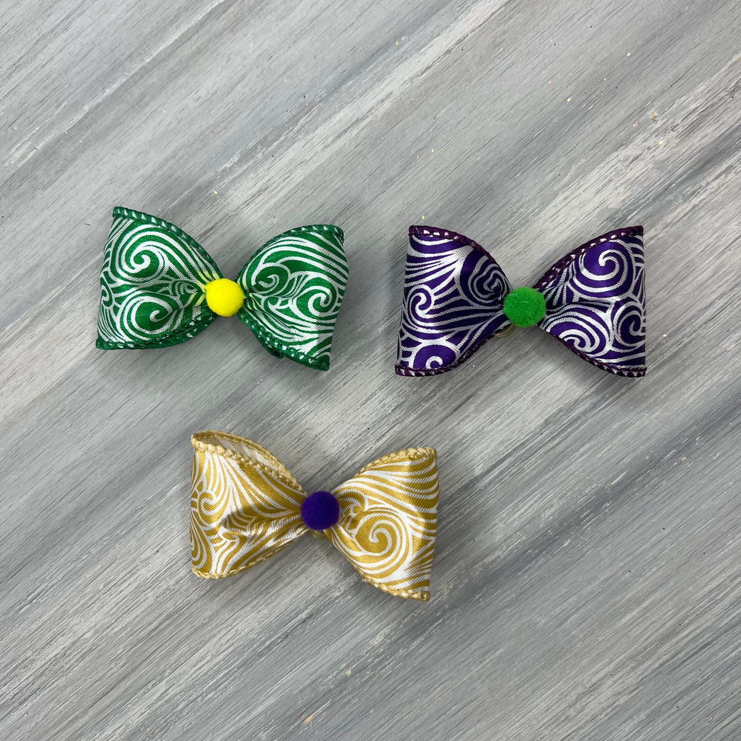 Mardi Gras - Classic - 8 Medium Bows