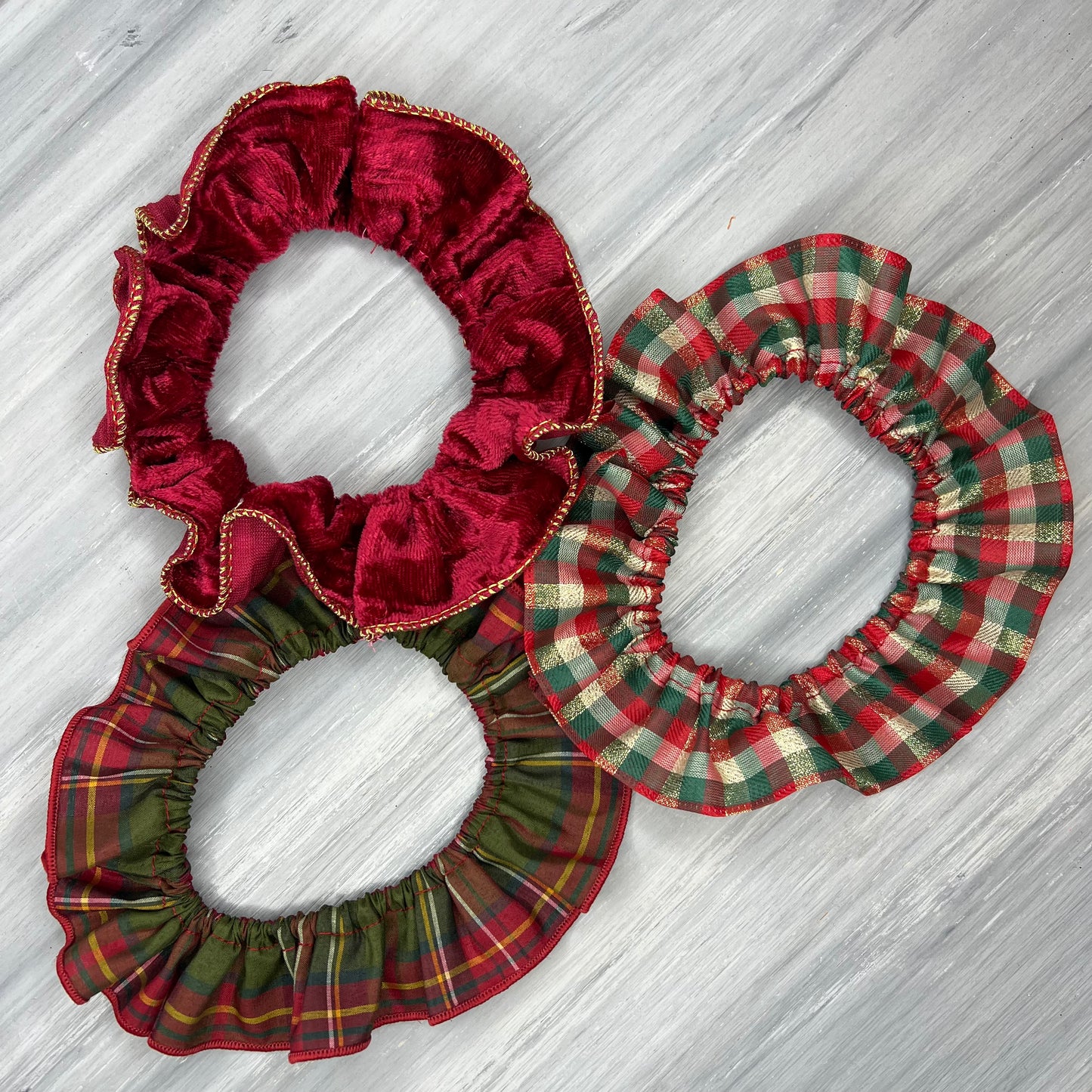 Royal Christmas - 3 Fancy Frills - Small or Medium