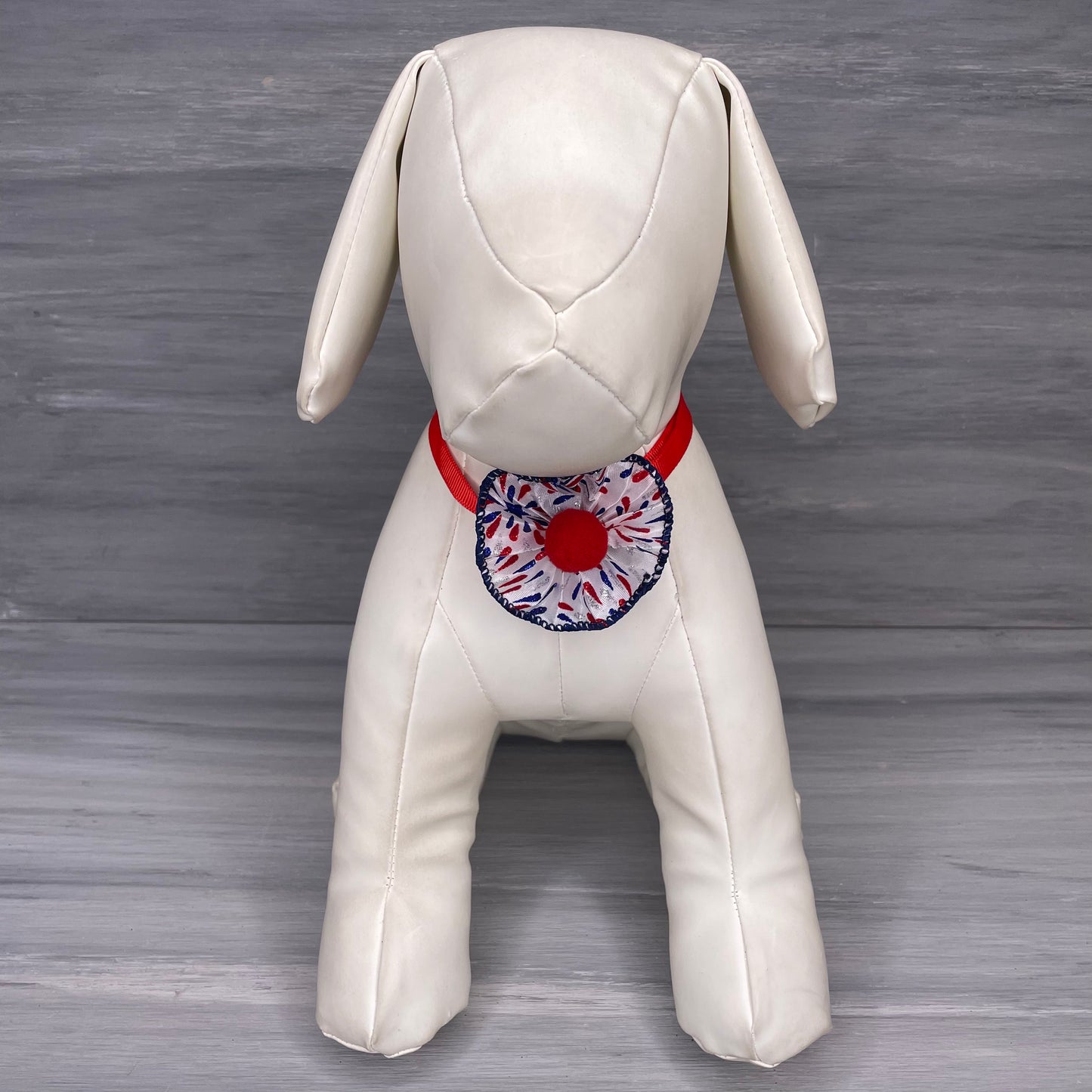 Freedom - 9 Ruffled Pom Neckwear