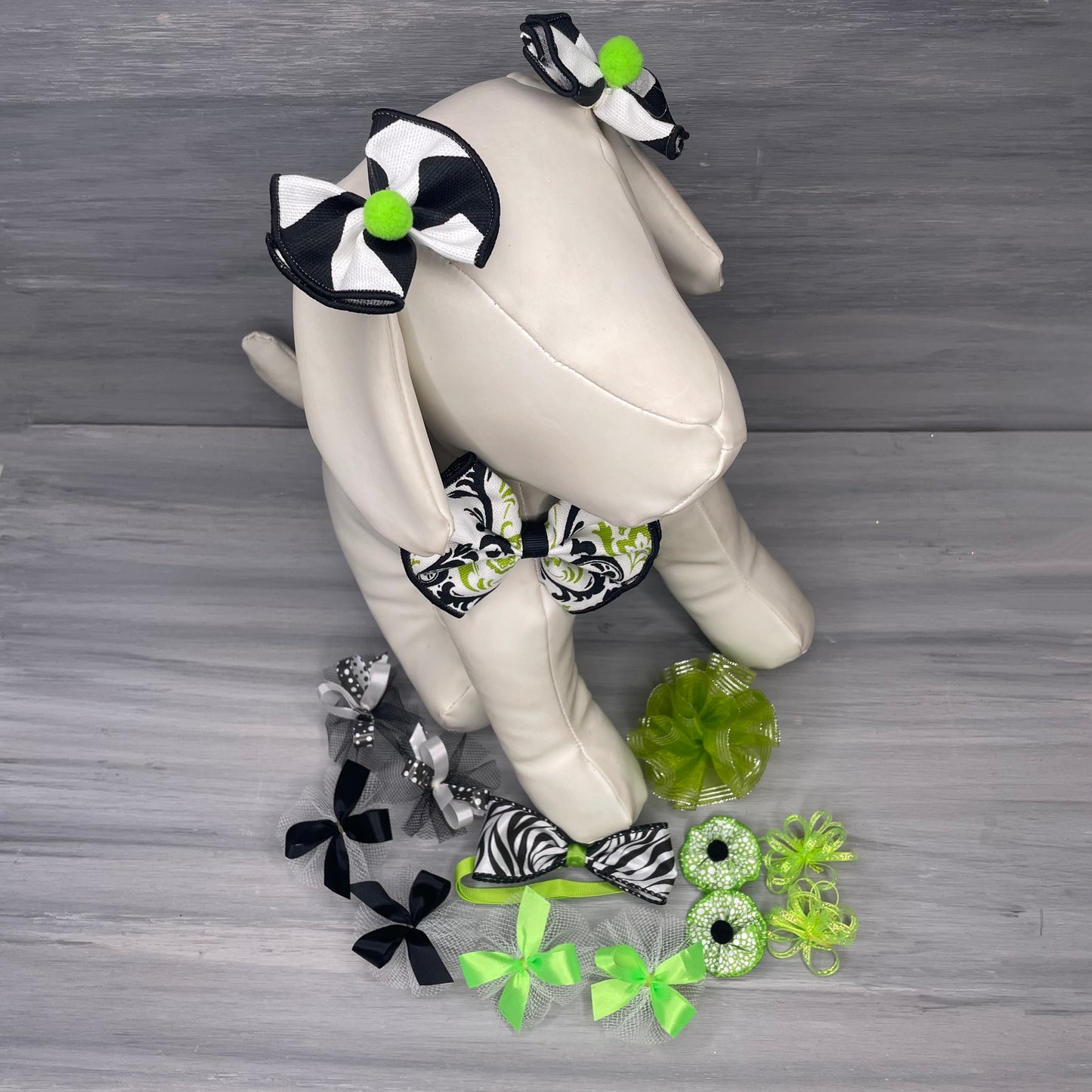 Black and Lime Collection - Small - 15 Piece Assortment