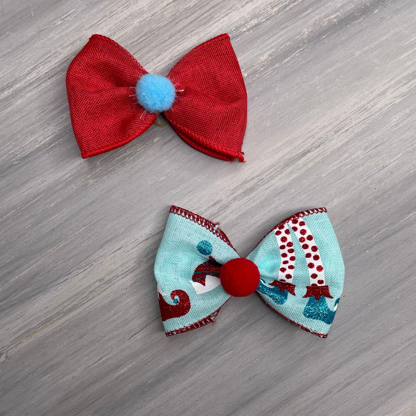 Jolly Elf - Over the Top - 8 Large Bows