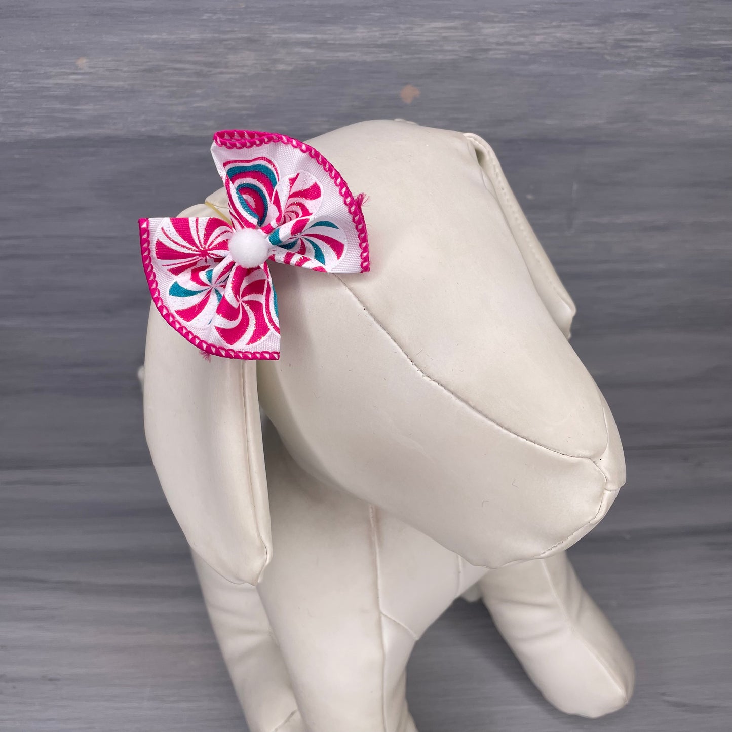 Santa’s Sweet Shop - Topsy Turvy - 12 Medium Bows