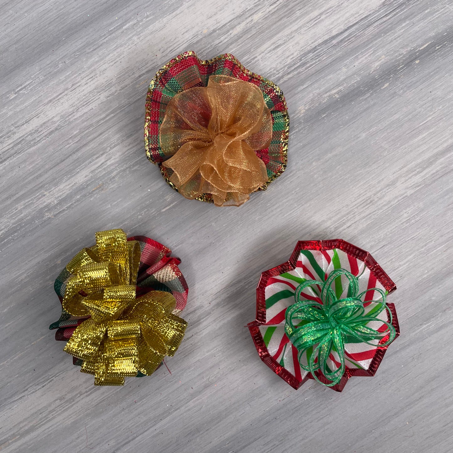 Christmas Glitz - Tedi Bows - 12 Medium Bows