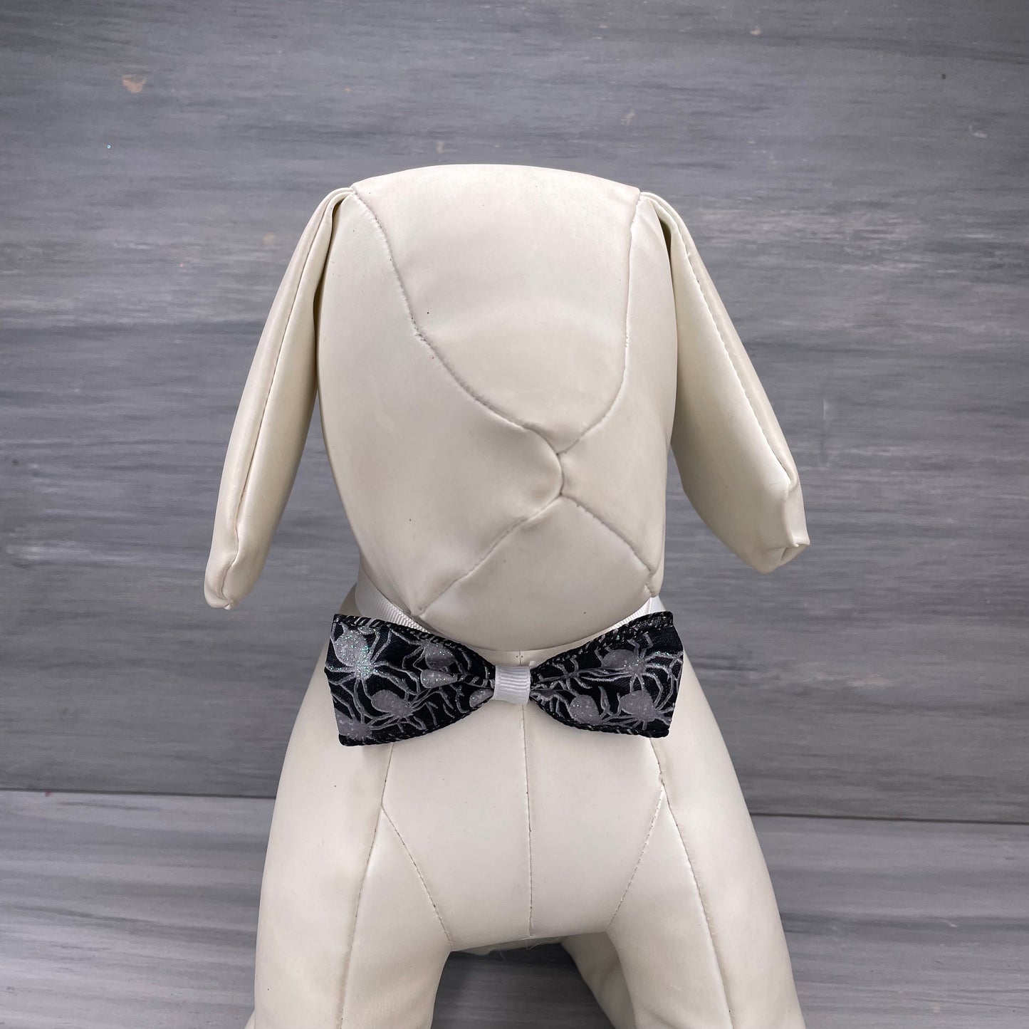 Creepy Crawlies - 8 Adjustable Bow Tie Neckwear