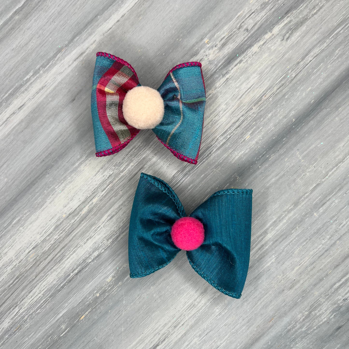 Wild Magnolia - Over the Top - 8 Large Bows
