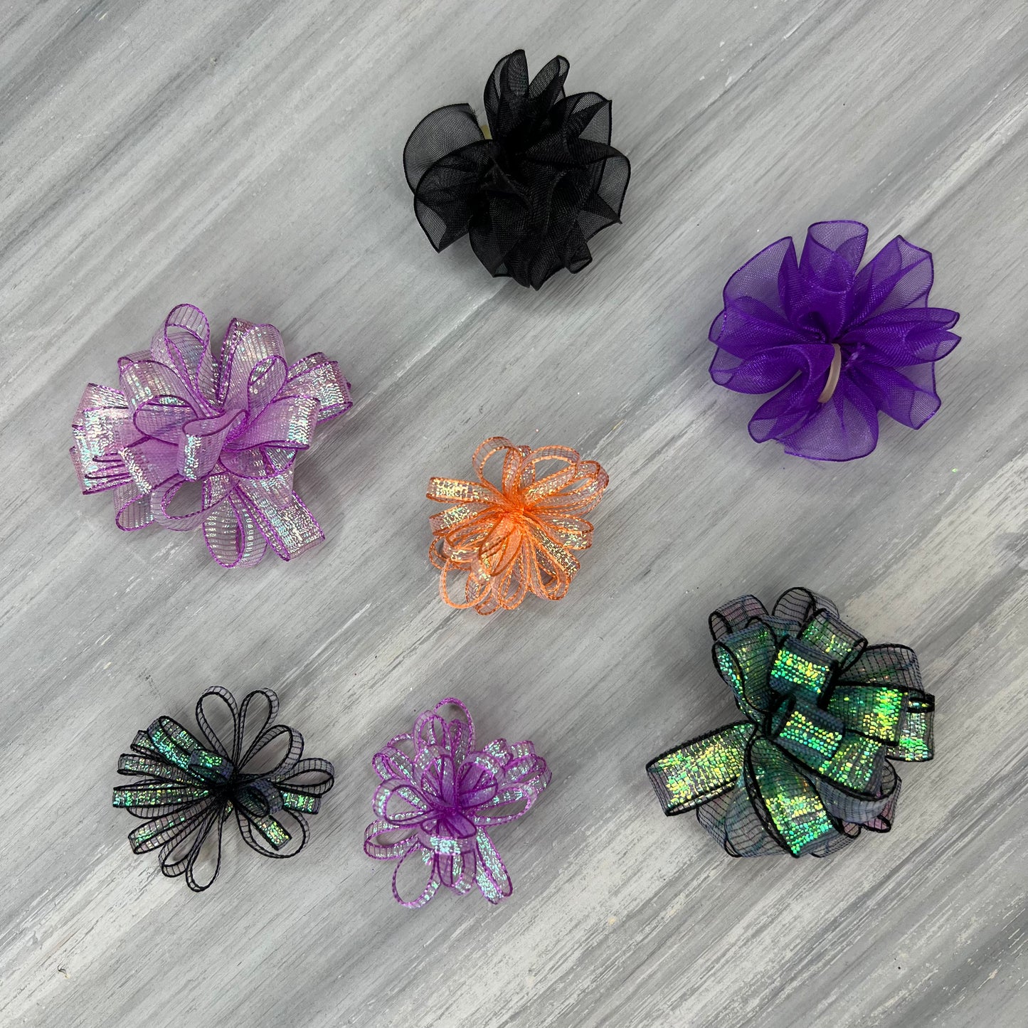 Halloween - Pixie and Puff Collection - 24 Medium Bows