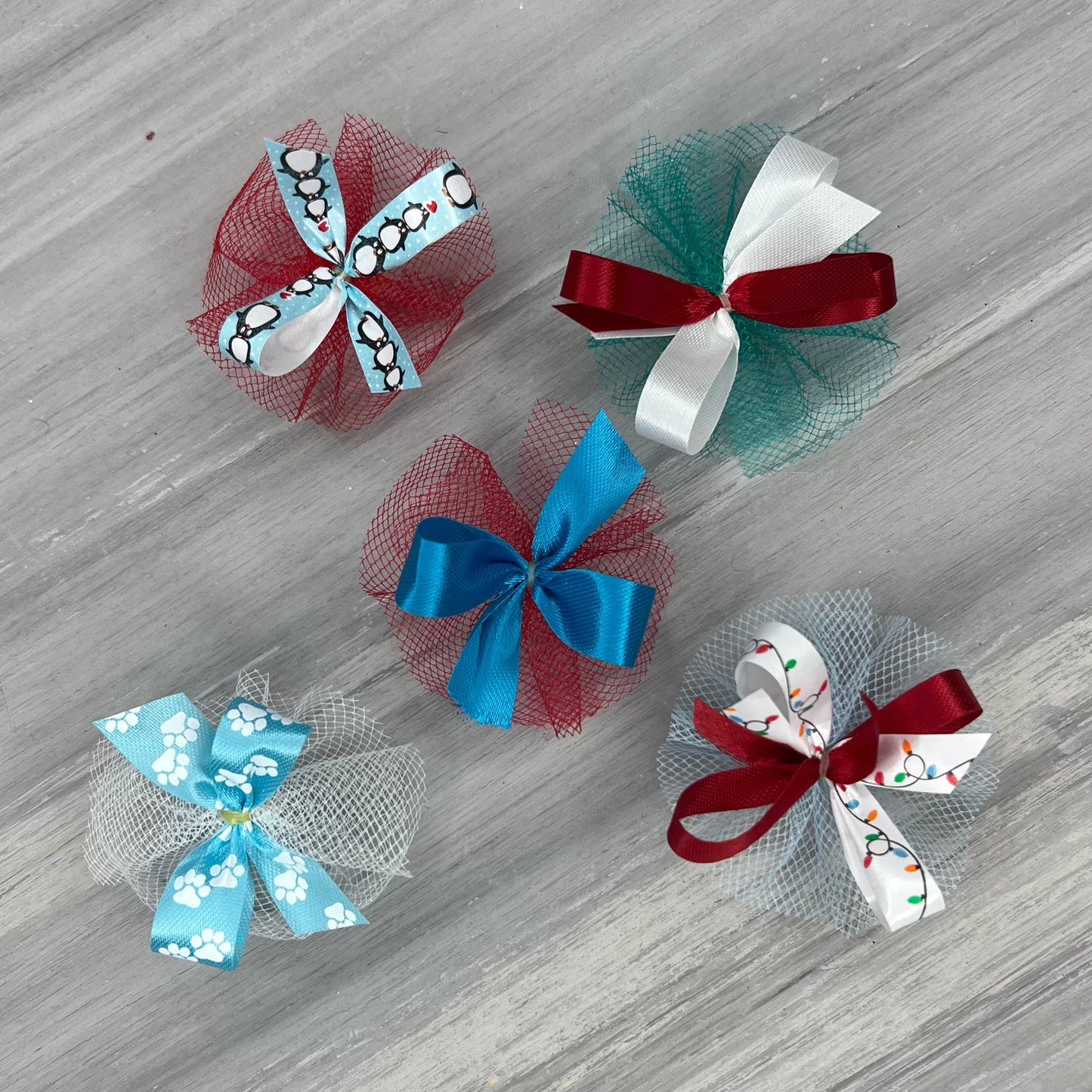 Vintage Christmas - 30 Medium Tulle Bows