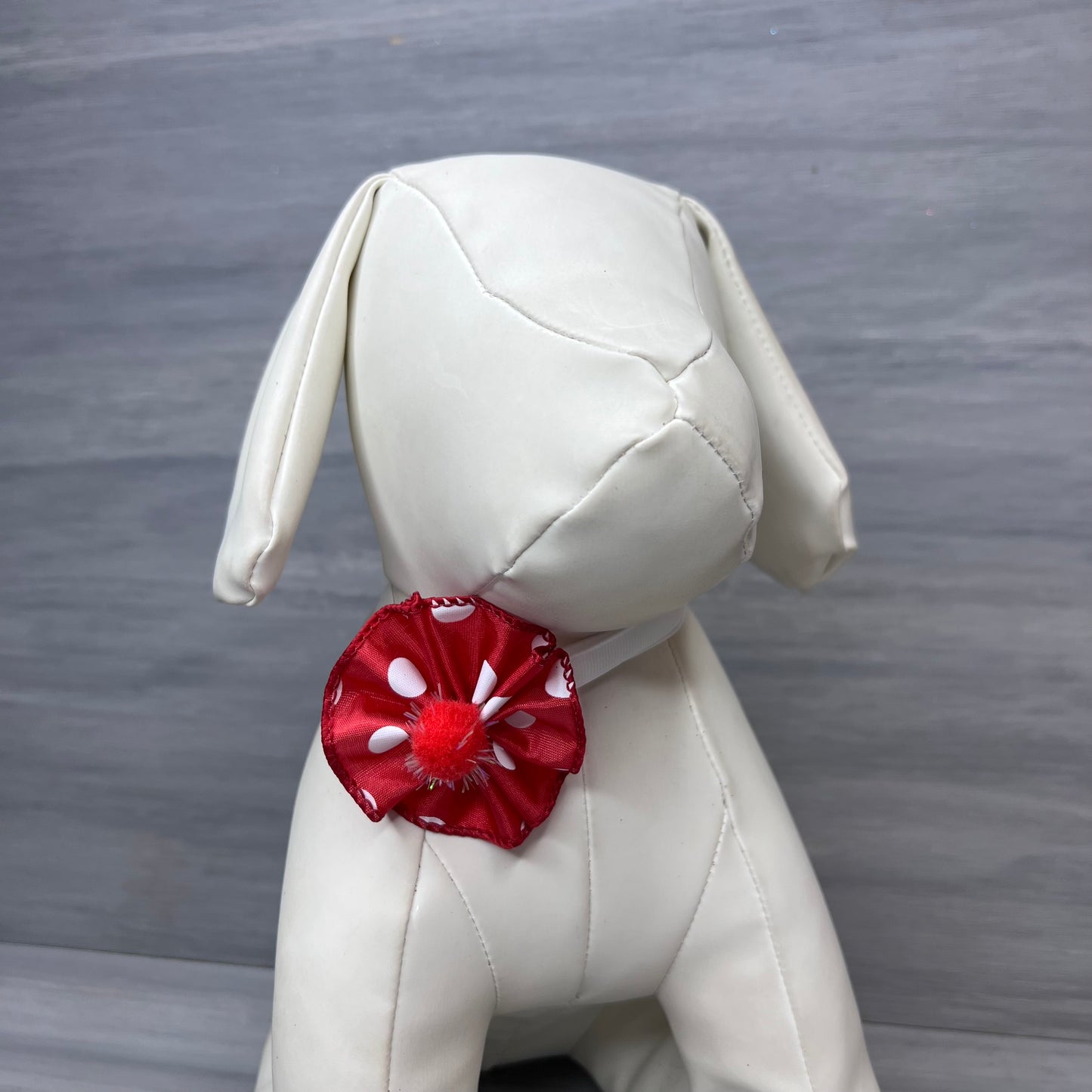 Valentine Love - 9 Ruffled Pom Neckwear