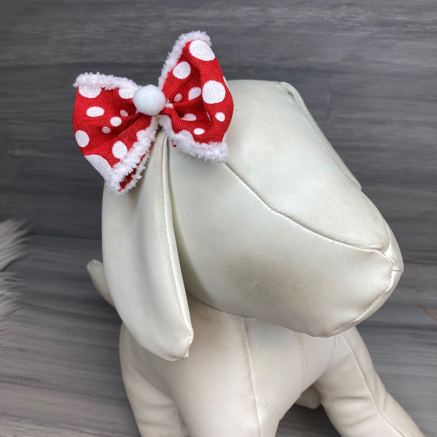 Vintage Snow - Over the Top - 12 Large Bows
