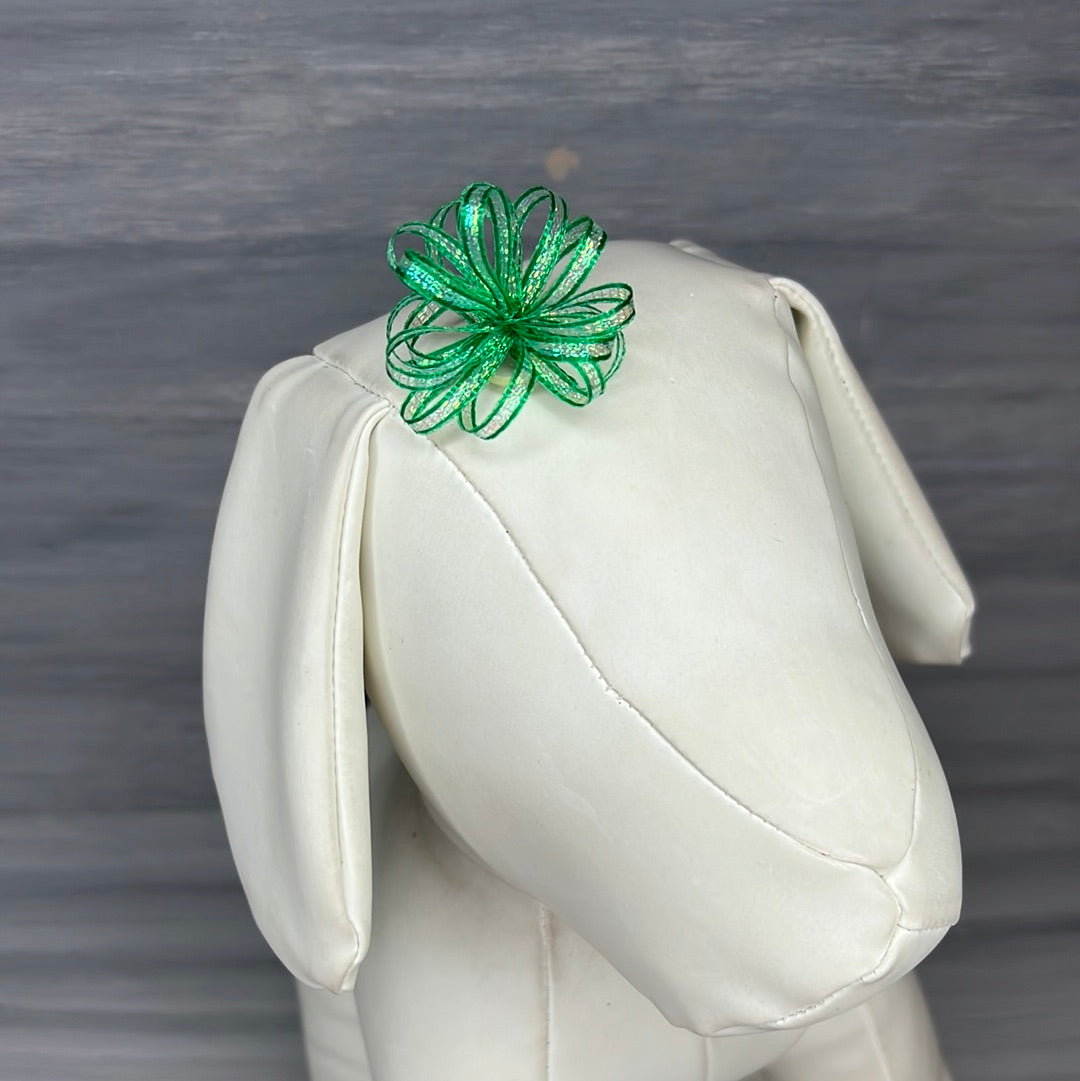 Christmas - Pixie and Puff Collection - 24 Medium Bows