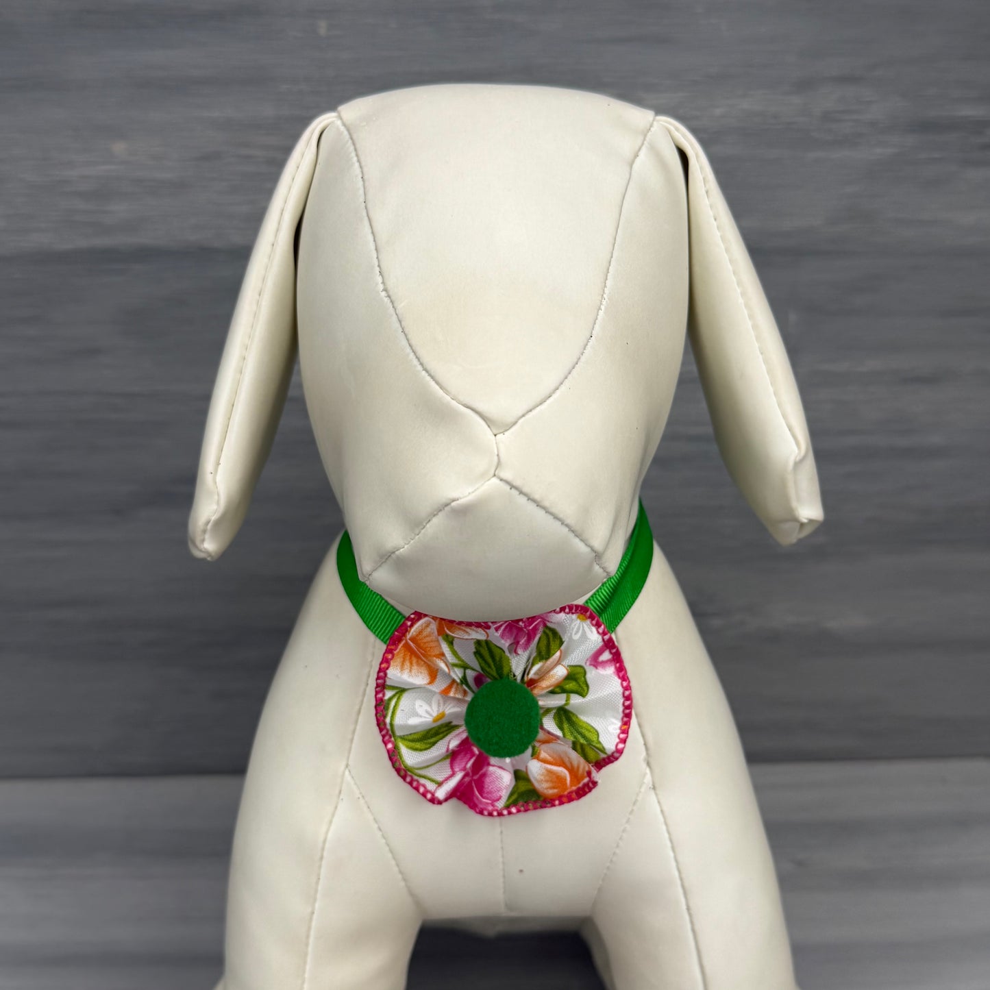 Sweet Spring - 9 Ruffled Pom Neckwear