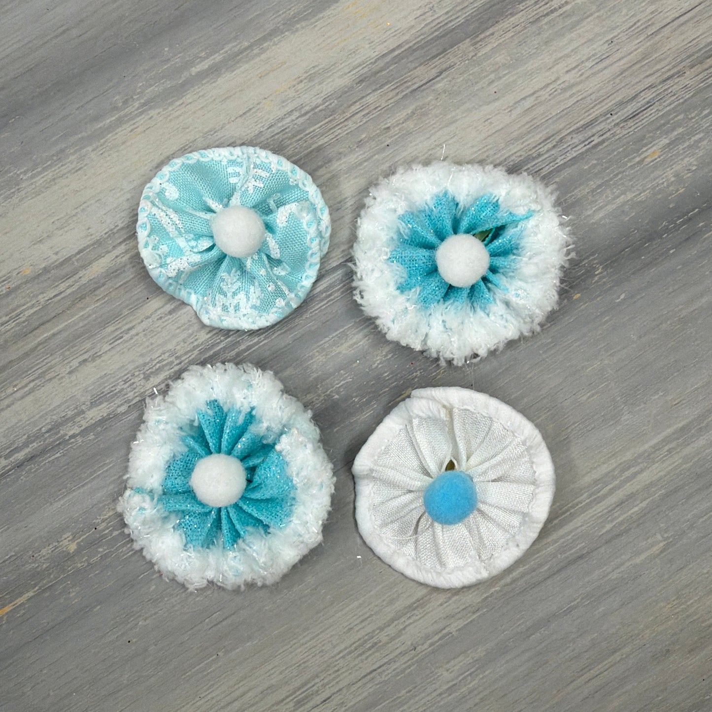 Icicle - Tiny Tedi Bows - 24 Tiny Bows