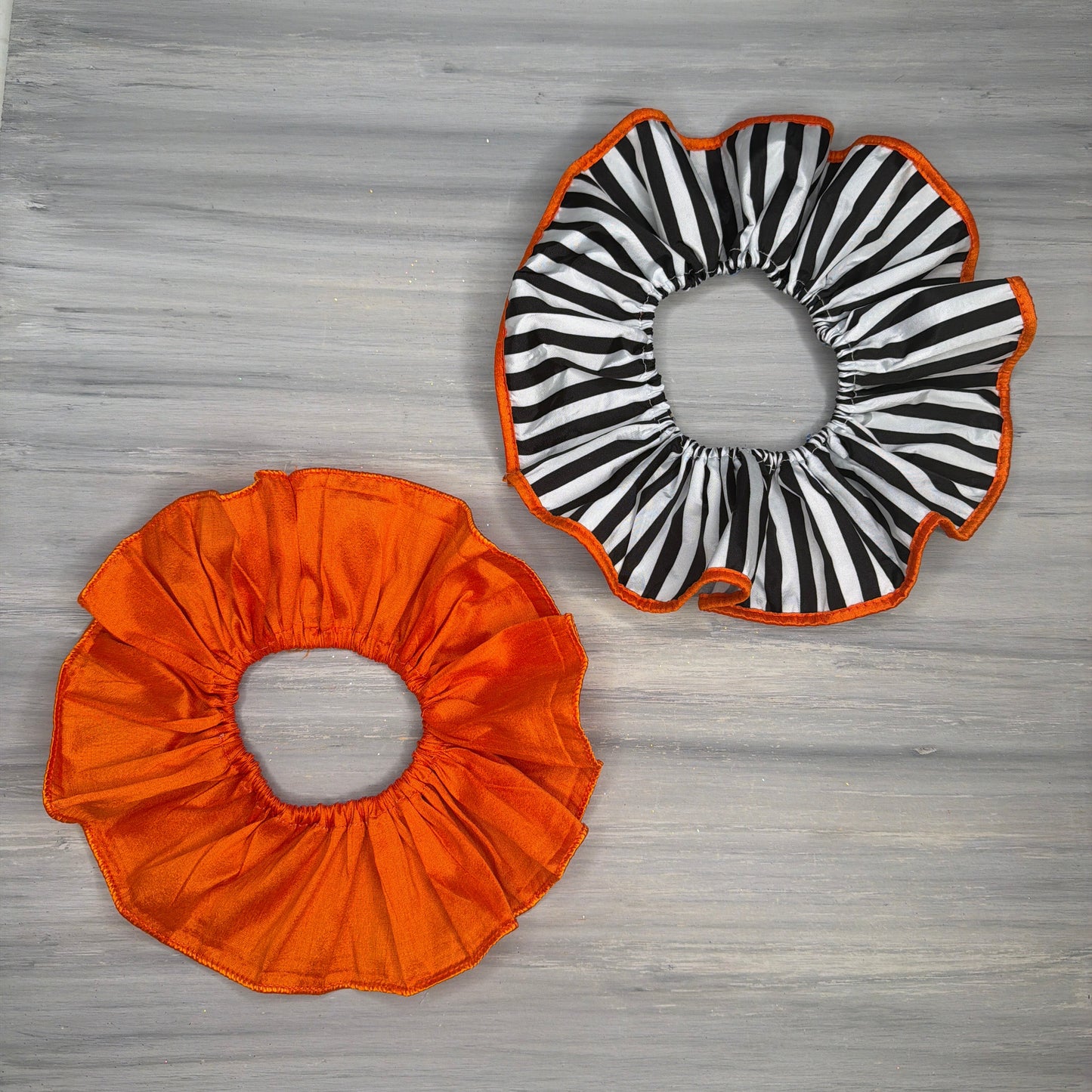 Halloween - 2 Fancy Frills - Large