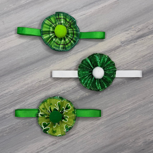 Lucky Leaf - 9 Ruffled Pom Neckwear