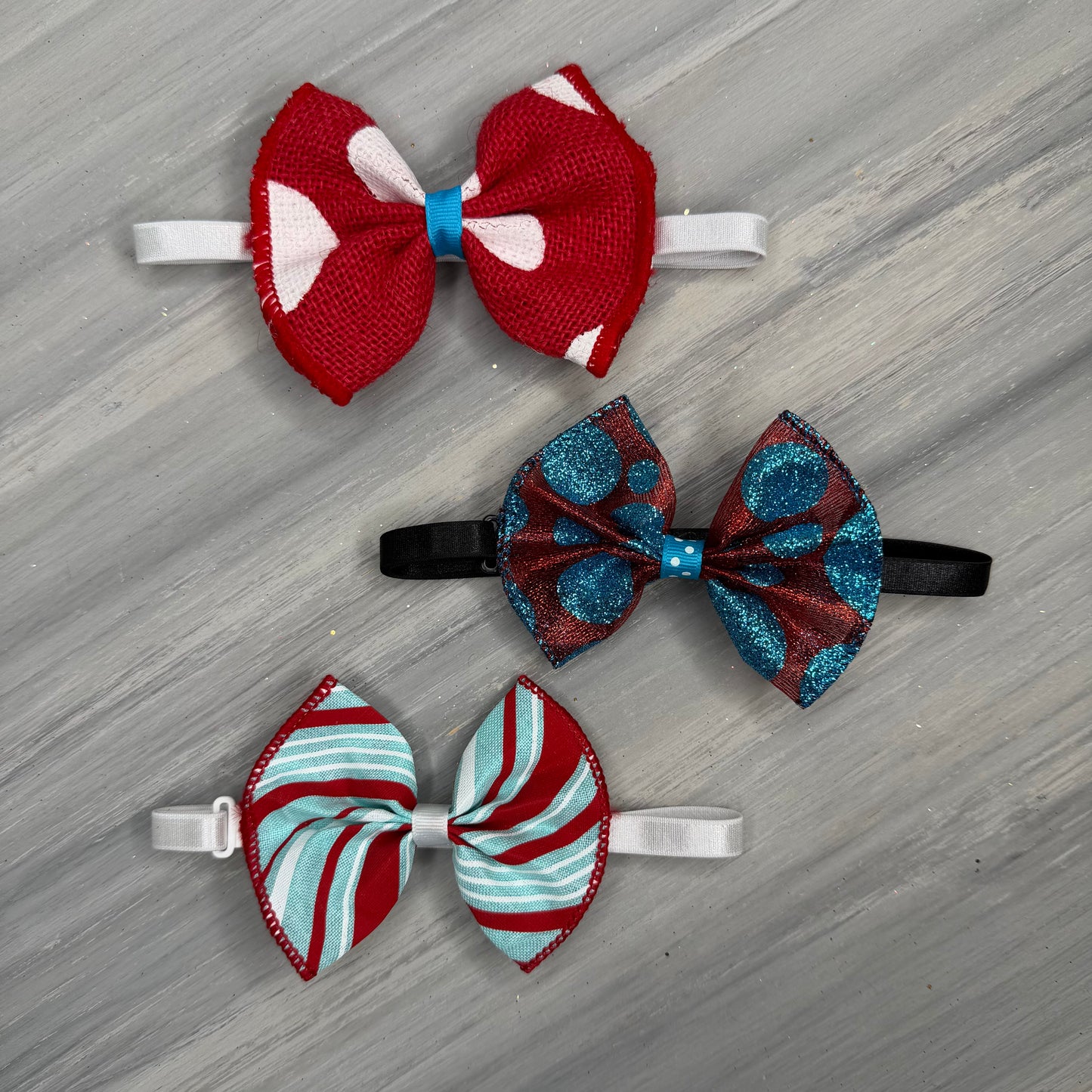 Retro Christmas - Jumbo Bow Tie - 4 Large Ties
