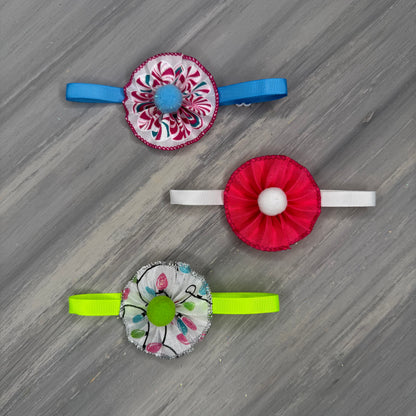 Bright Christmas - 9 Ruffled Pom Neckwear
