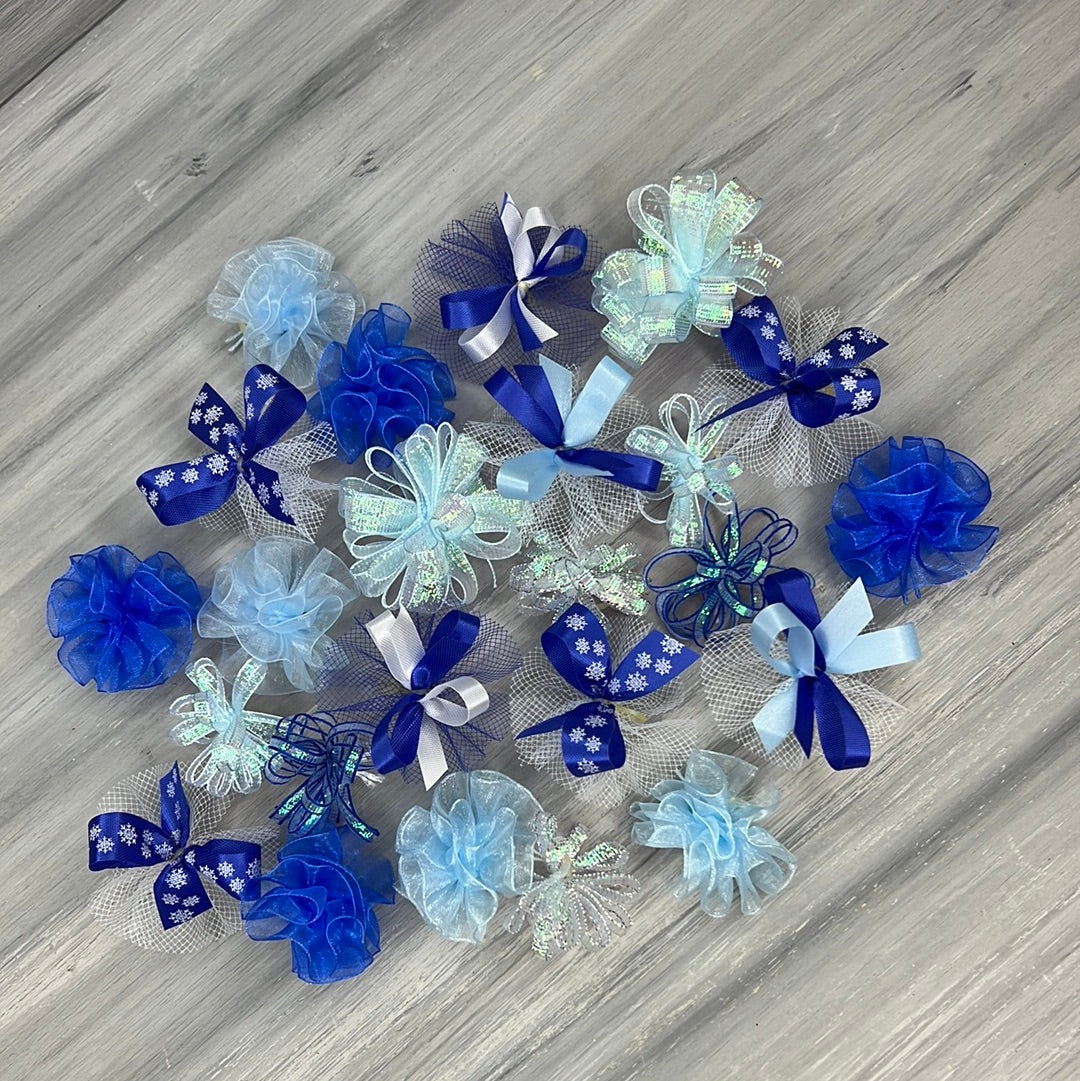 Winter Snow Collection - Pixie, Puff and Snowflakes - 24 Medium Bows