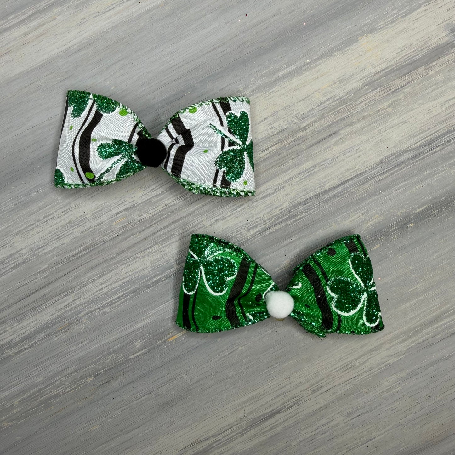 Lucky Leaf - Classic - 8 Medium Bows
