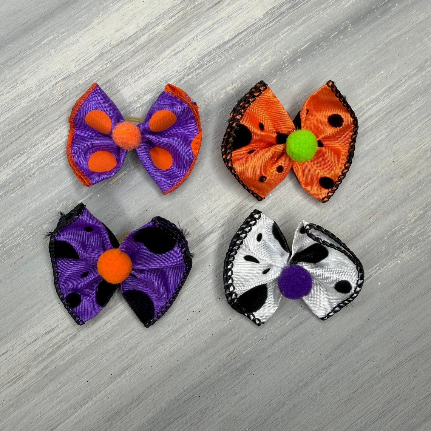 Wickedly Cute - Topsy Turvy - 12 Medium Bows