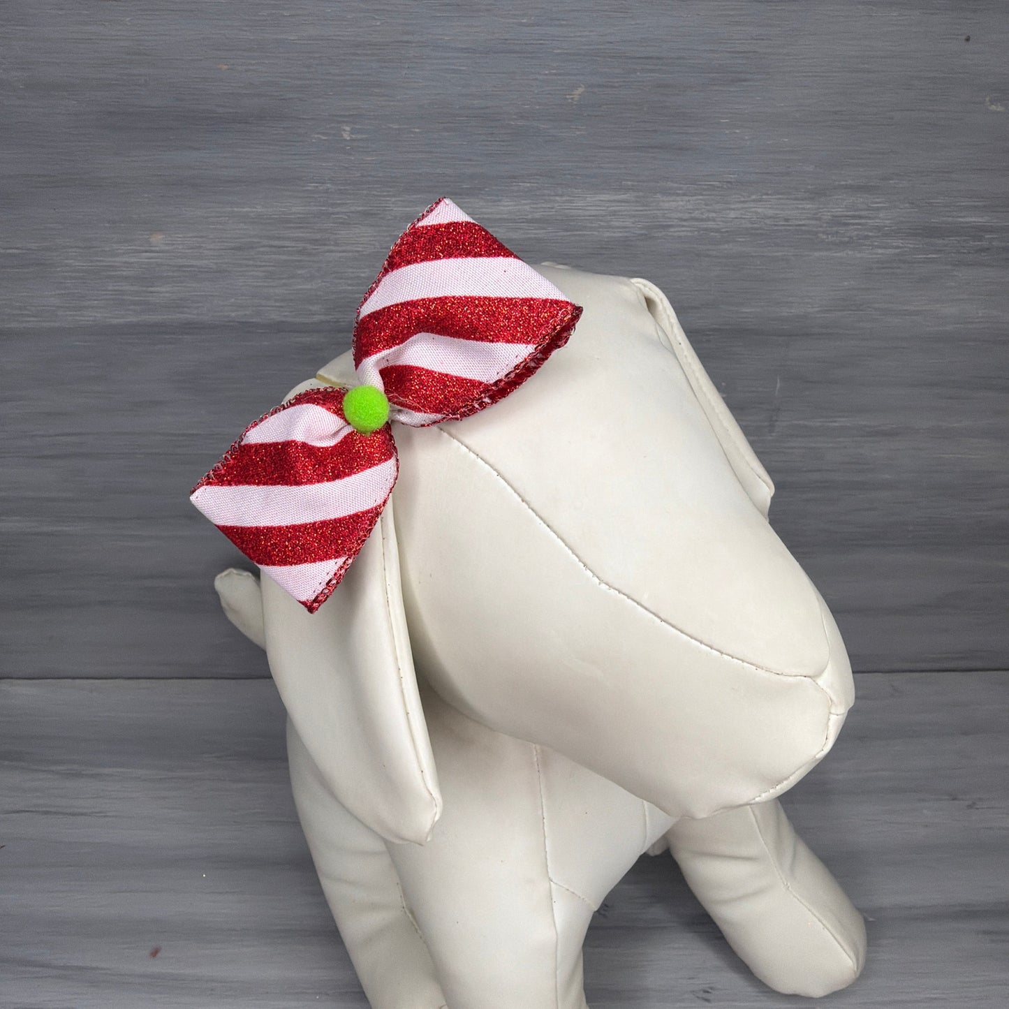 Happy Holiday - Classic - 8 Medium Bows