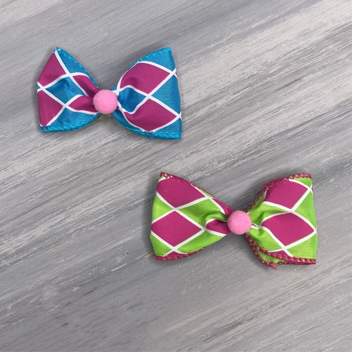 Carnival Craze- Classic - 8 Medium Bows