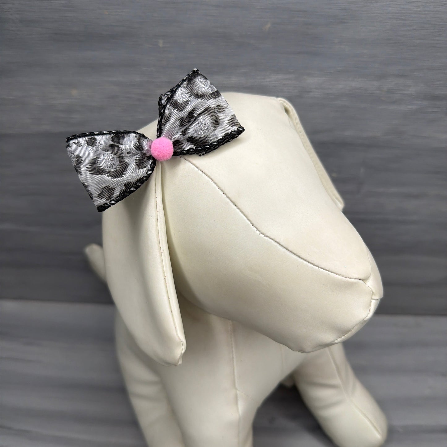 Cheetah Girl - Classic - 8 Medium Bows