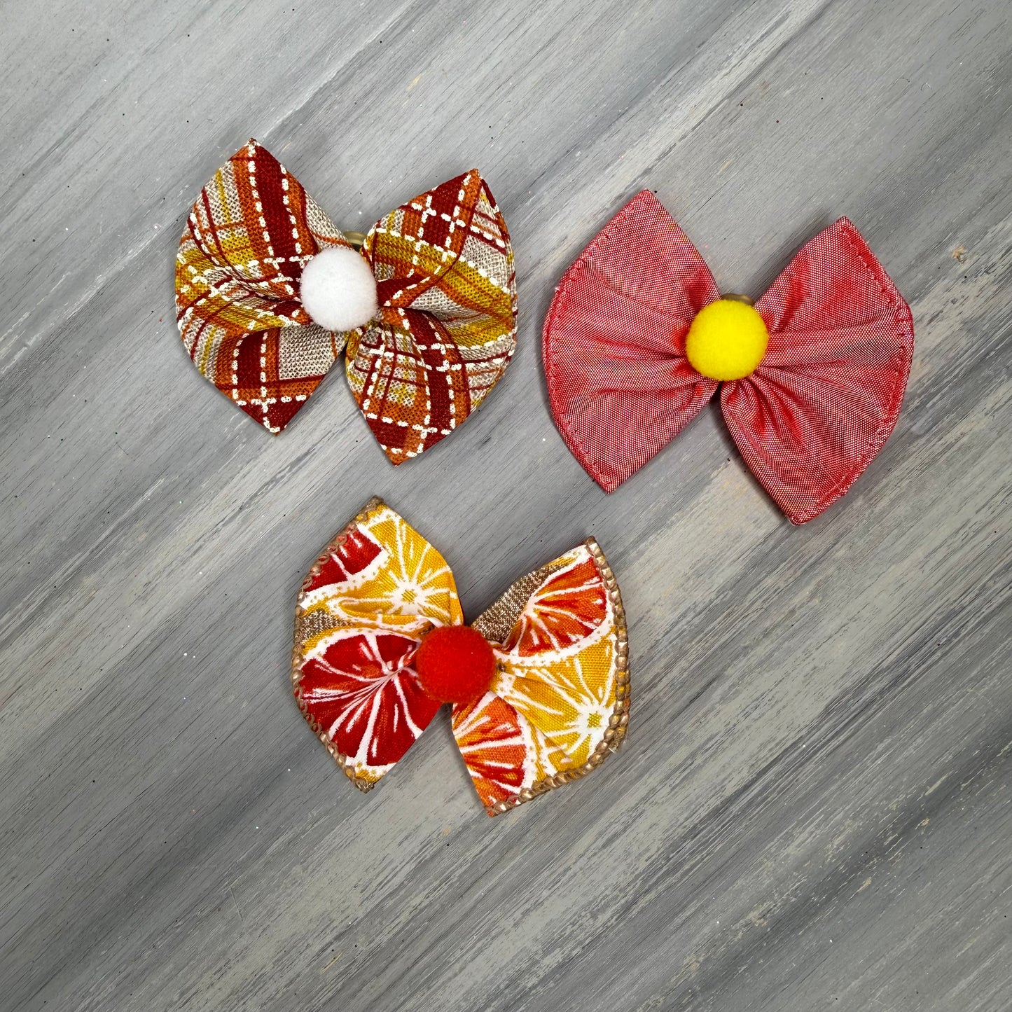 Grapefruit Grove - Topsy Turvy - 12 Medium Bows