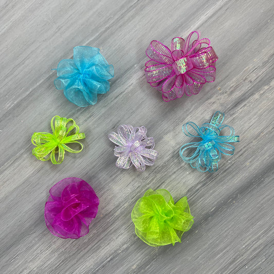 Santa's Sweet Shop - Pixie and Puff Collection - 24 Medium Bows