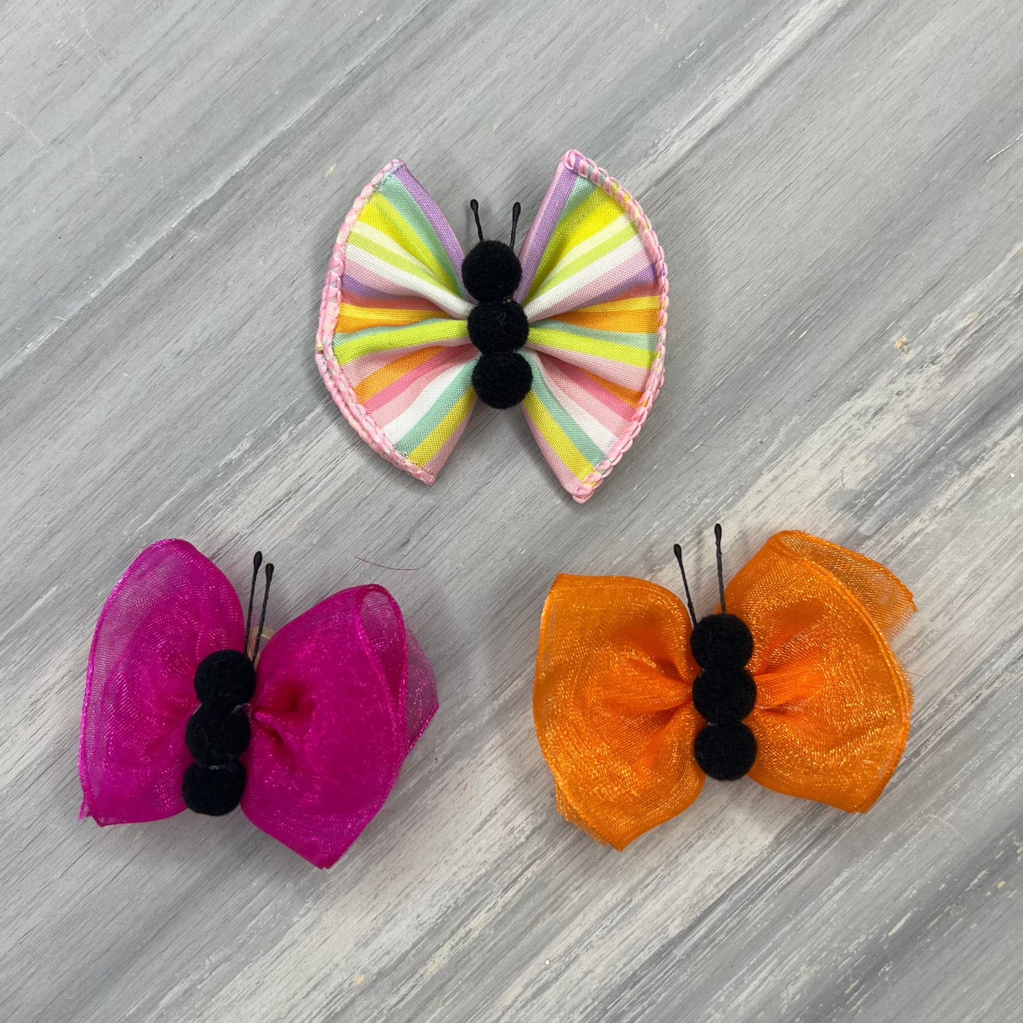Shimmering Butterflies - Topsy Turvy Style  - 6 Medium Bows