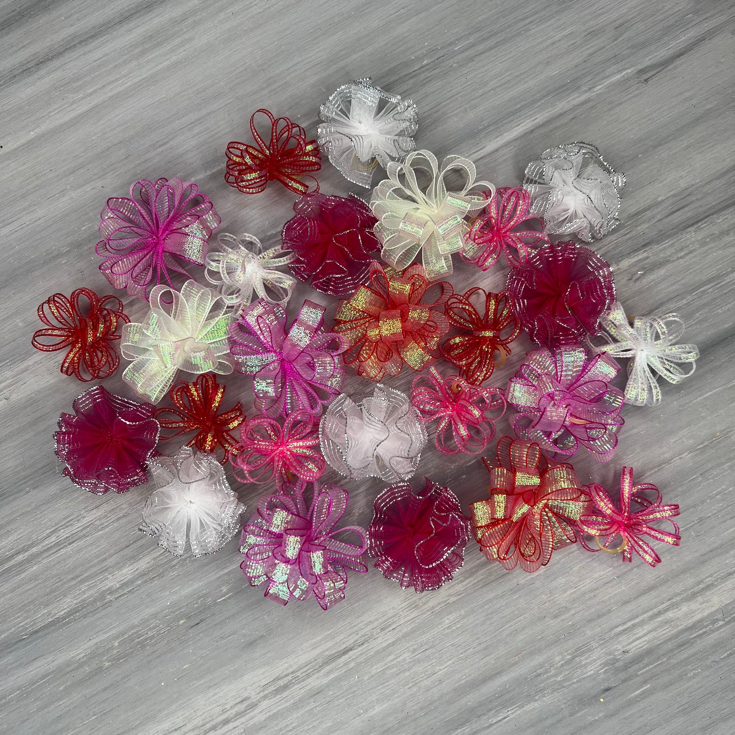 Valentine - Pixie and Puff Collection - 24 Medium Bows