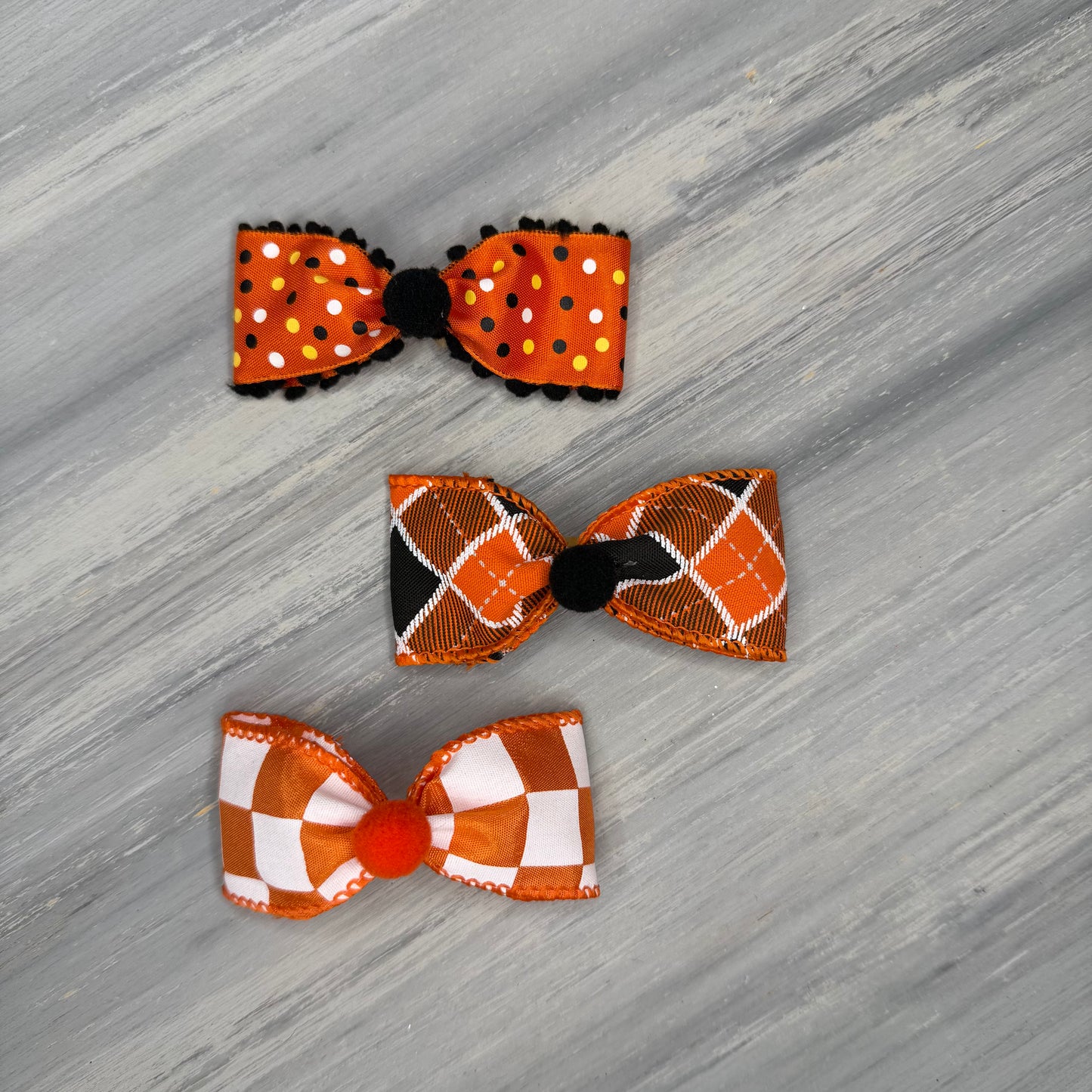 Spooky Sweet - Classic - 8 Medium Bows