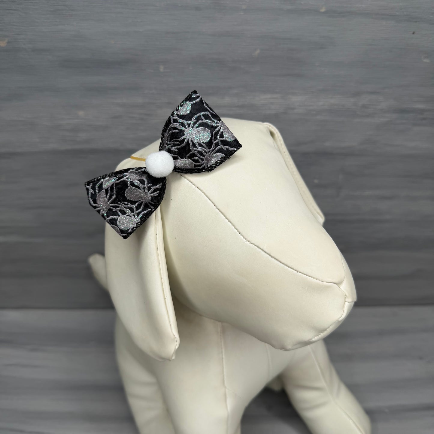 Spooky Spiders - Classic - 8 Medium Bows