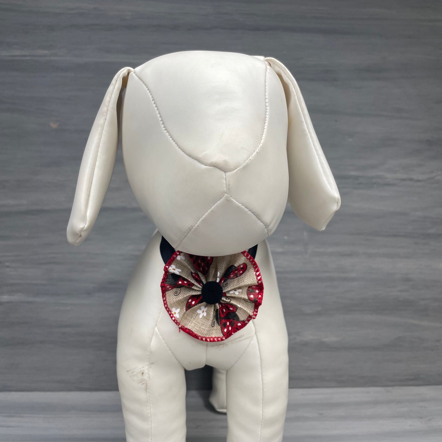 Ladybug  - 9 Ruffled Pom Neckwear