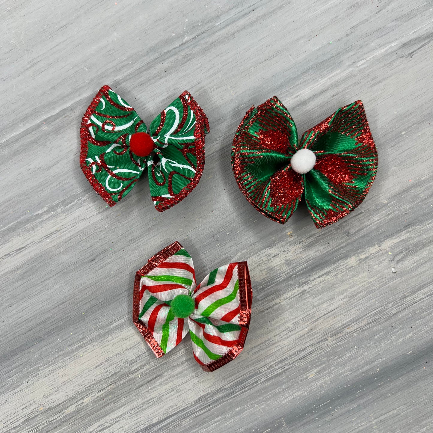 Merry and Bright - Topsy Turvy - 12 Medium Bows