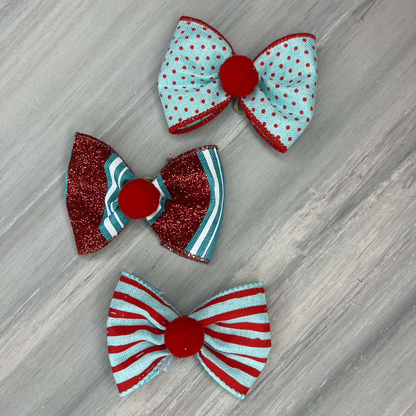 Old Fashioned Christmas - Over the Top - 12 Large Bows